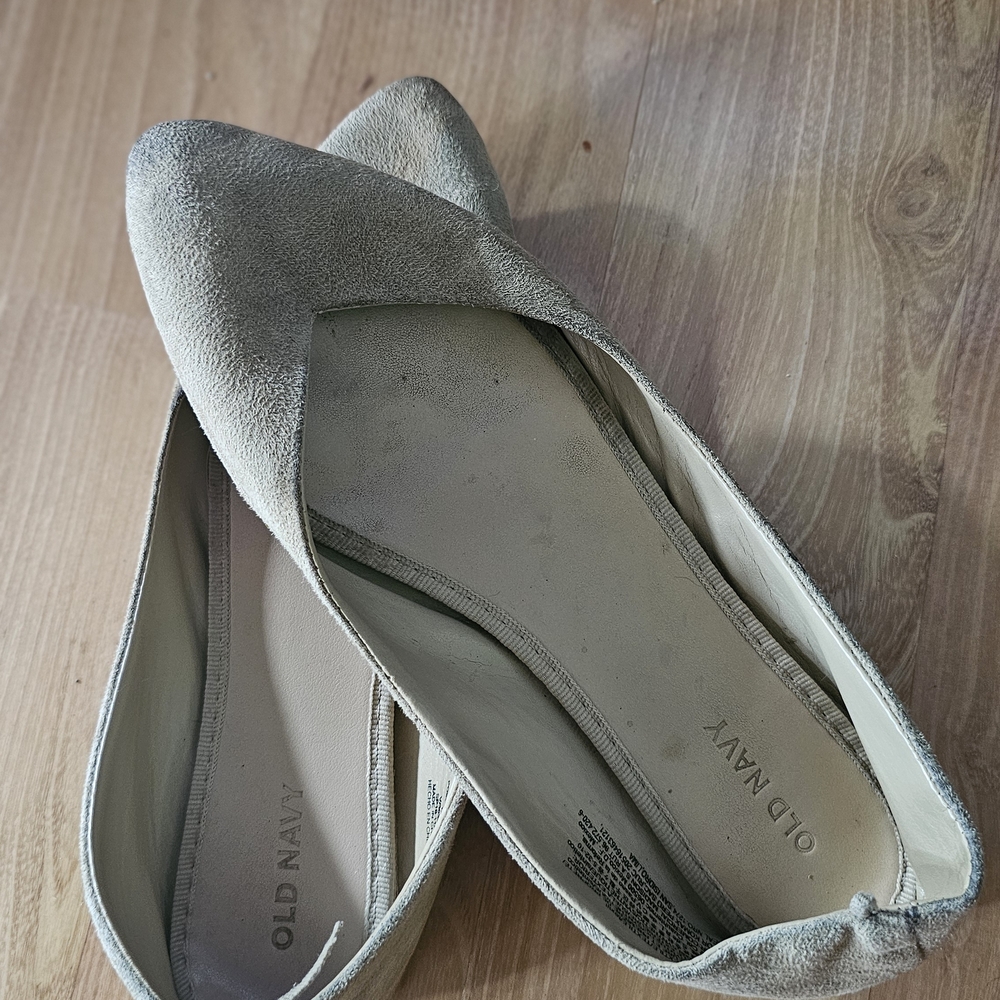 Old Navy Women's Beige Loafers